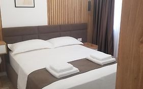 2A Near Blloku Area Apartment